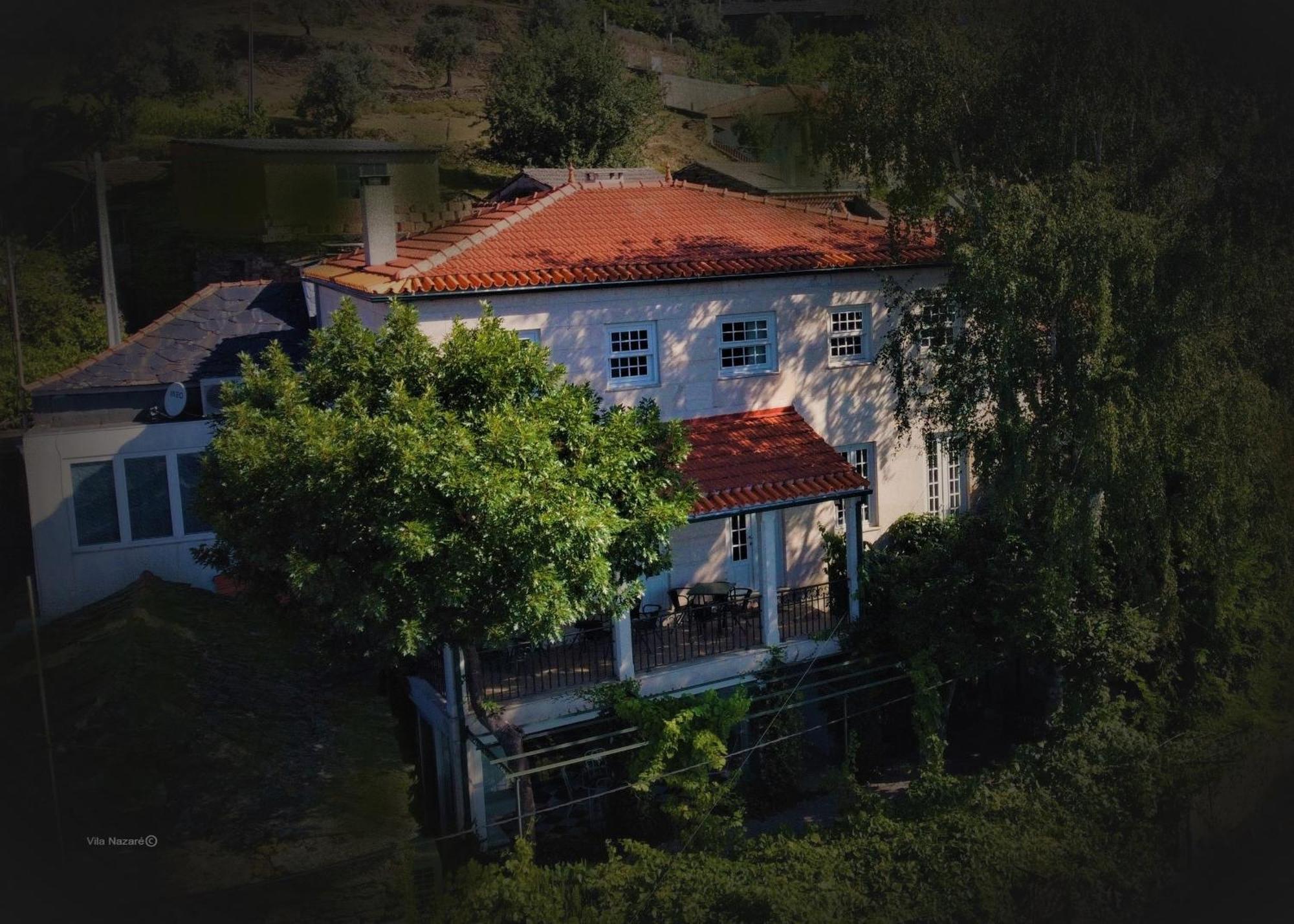 مبيت وإفطار كاسترو دير Vila Nazare المظهر الخارجي الصورة